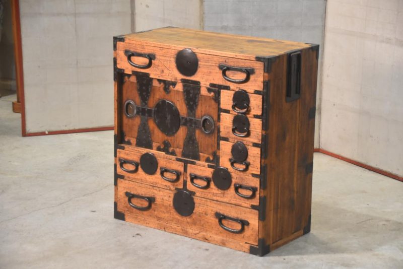 Meiji Period Tokyo Region Merchant Chest Width:720mm - Image 4