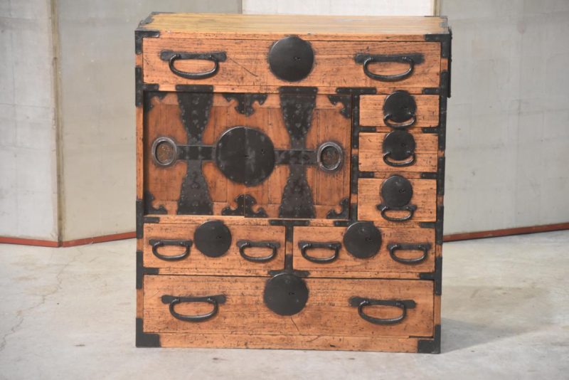 Meiji Period Tokyo Region Merchant Chest Width:720mm - Image 3