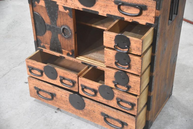 Meiji Period Tokyo Region Merchant Chest Width:720mm - Image 8