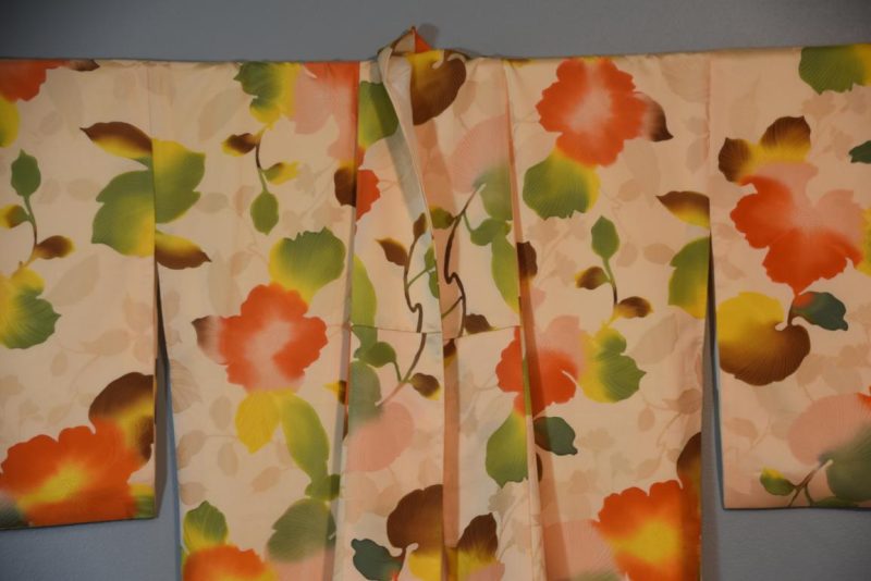 Japanese Silk Jacquard Kimono with a leaf Pattern - Image 4