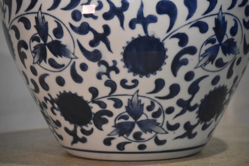 Blue and White Japanese Porcelain Vase Width:280mm - Image 3