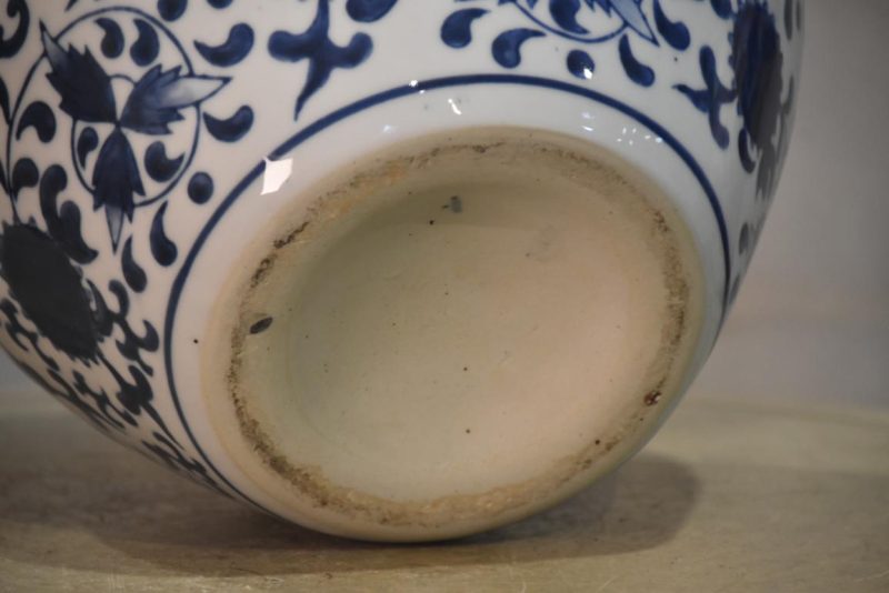Blue and White Japanese Porcelain Vase Width:280mm - Image 5
