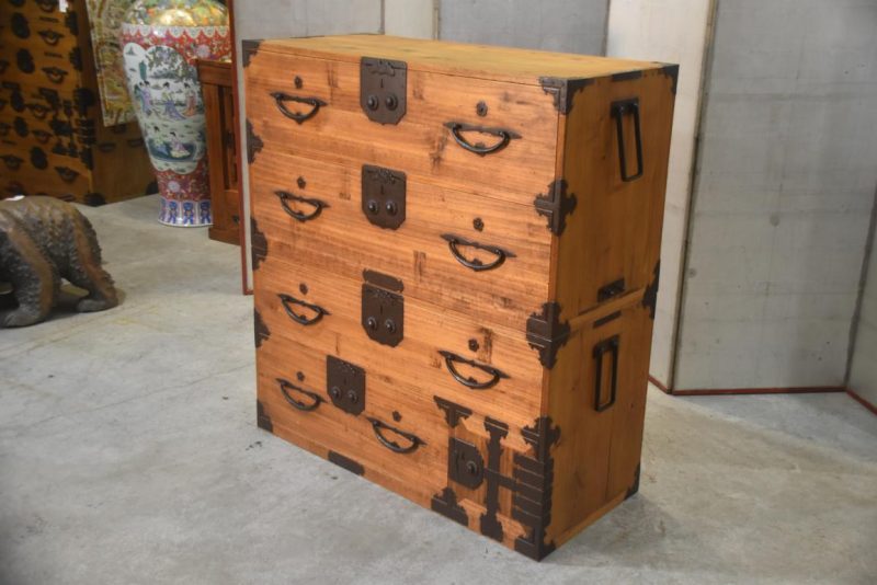 Antique Clothing Chest  Width:1060mm - Image 6