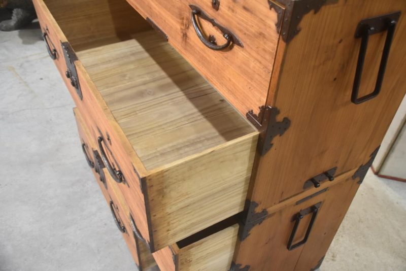 Antique Clothing Chest  Width:1060mm - Image 12