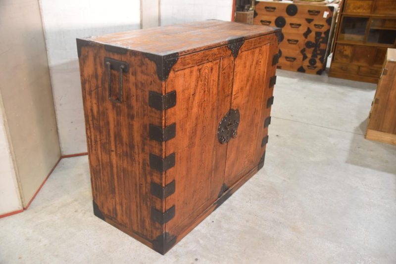 Antique Clothing Chest  Width:1090mm - Image 10