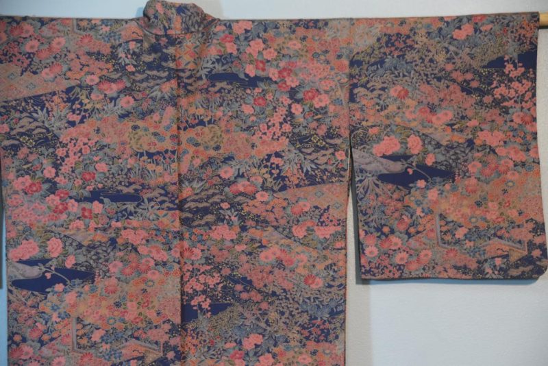 Japanese Floral Silk Crepe Kimono - Image 2