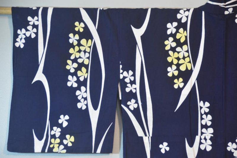 Blue and White Vintage Japanese Cotton Yukata - Image 6