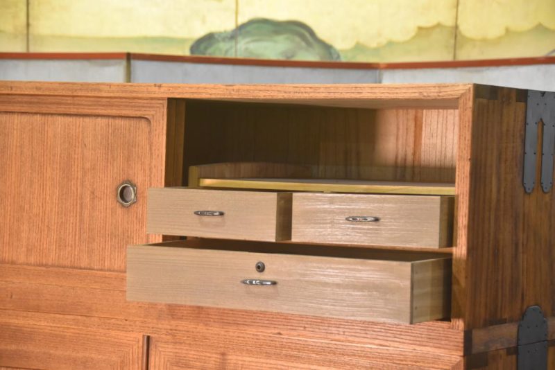 Japanese Vintage Wedding Chest (3 Sections) Width:1060mm - Image 7