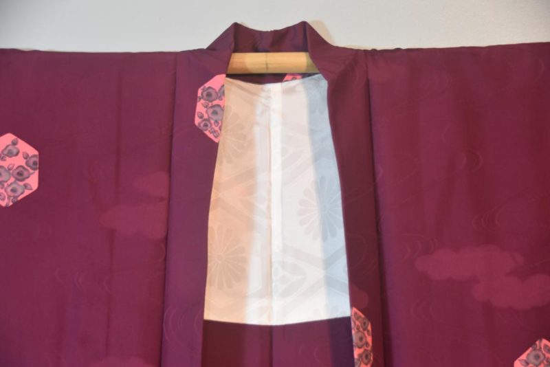 Maroon Cloud Vintage Silk Haori - Image 4