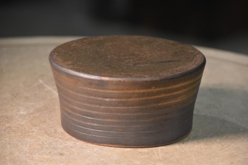 Shigaraki Pottery Stand  Width:145mm - Image 3