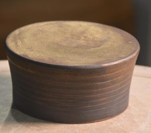 Shigaraki Pottery Stand  Width:145mm