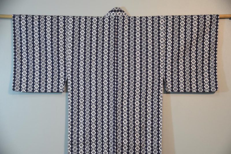 Blue and White Vintage Japanese Cotton Yukata - Image 4