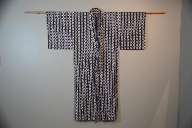 Blue and White Vintage Japanese Cotton Yukata - Image 3