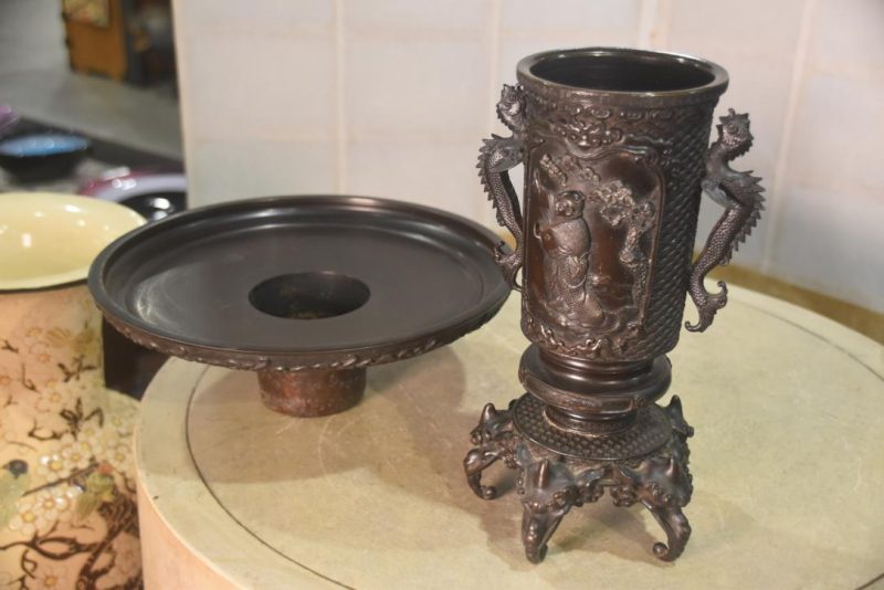 Japanese Cast Bronze Usubata Vase Width:295mm - Image 6