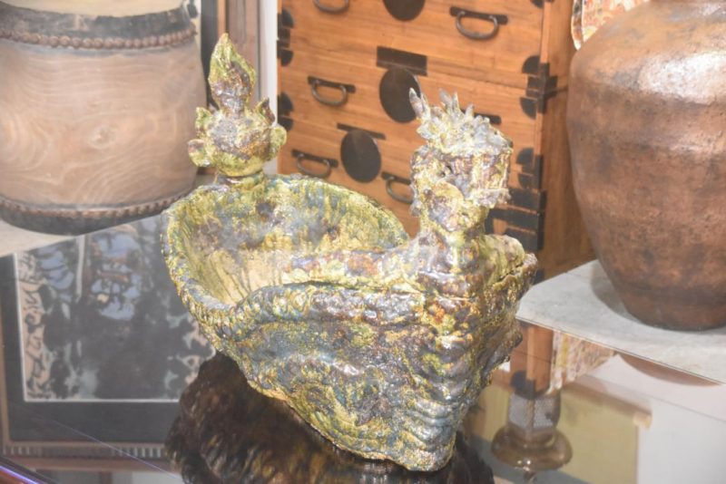 Large Oribe Pottery Dragon Boat Vase Width:1040mm - Image 7