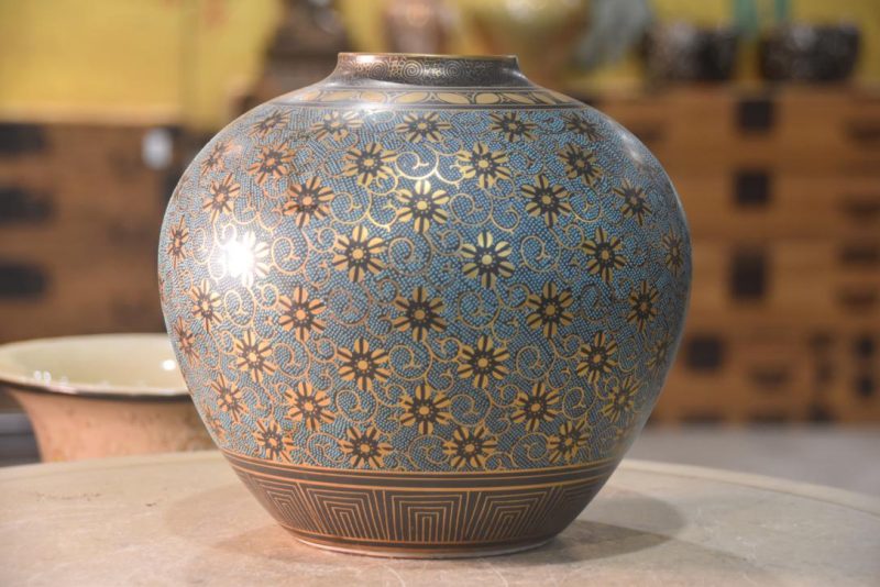 Japanese Pottery Kutani Vase Width:230mm - Image 4