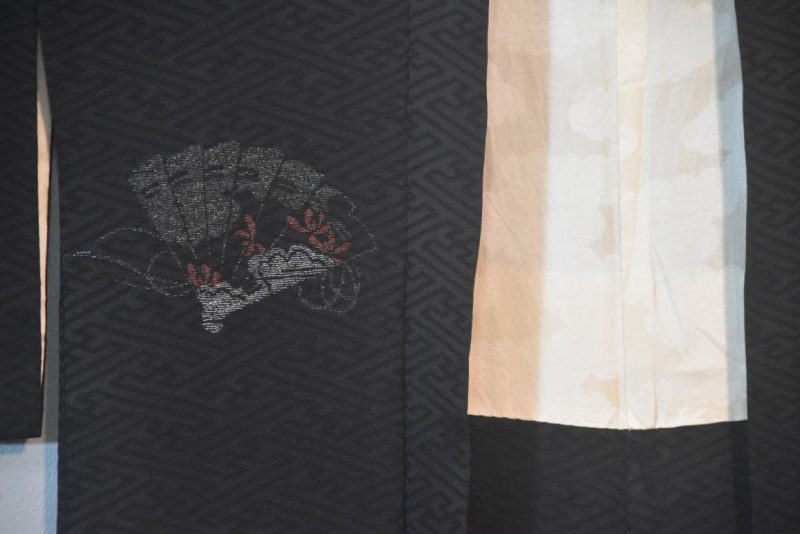 Black Fan Vintage Japanese Silk Haori - Image 5