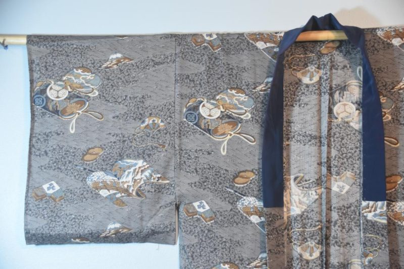 Deep Grey Mountains Man's Kimono - Image 4