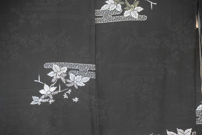 Silvery Leaves Vintage Japanese Silk Haori - Image 2