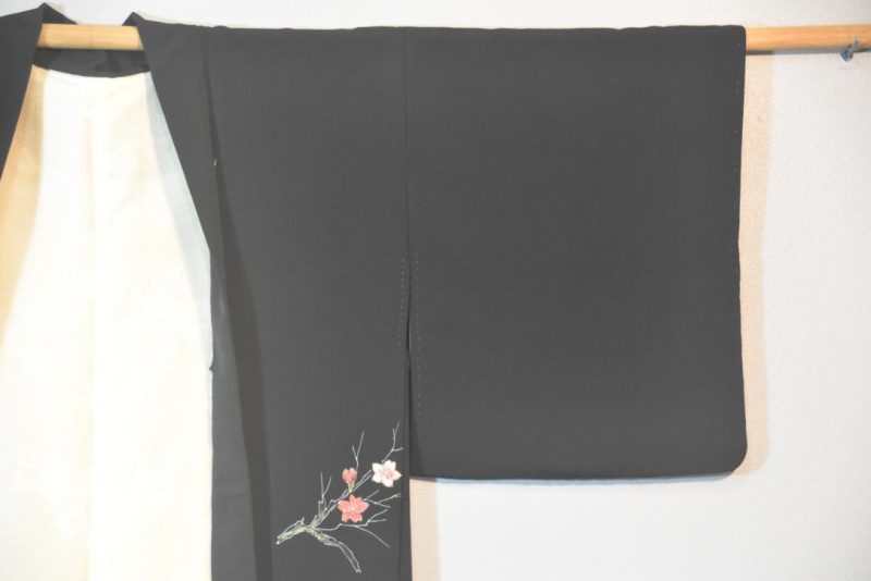 Cherry Blossom Vintage Japanese Silk Haori - Image 5