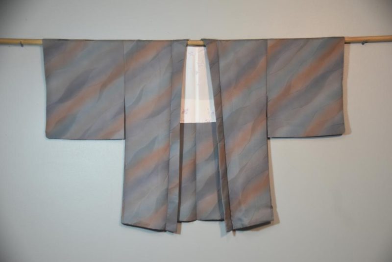 Mauve and Grey Vintage Silk Haori Jacket - Image 4