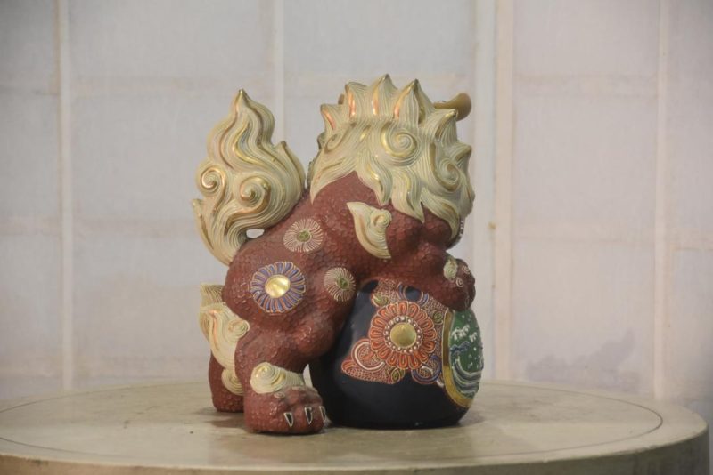 Kutani Pottery Shishi Width:230mm - Image 5