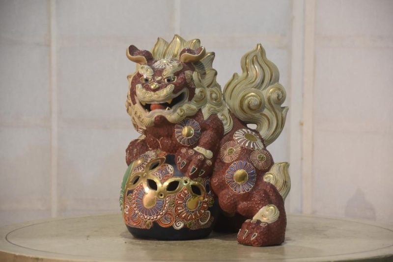Kutani Pottery Shishi Width:230mm