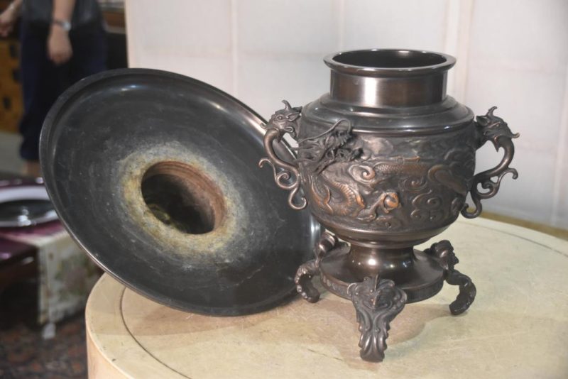 Bronze Dragon Usubata Vase Width:335mm - Image 4