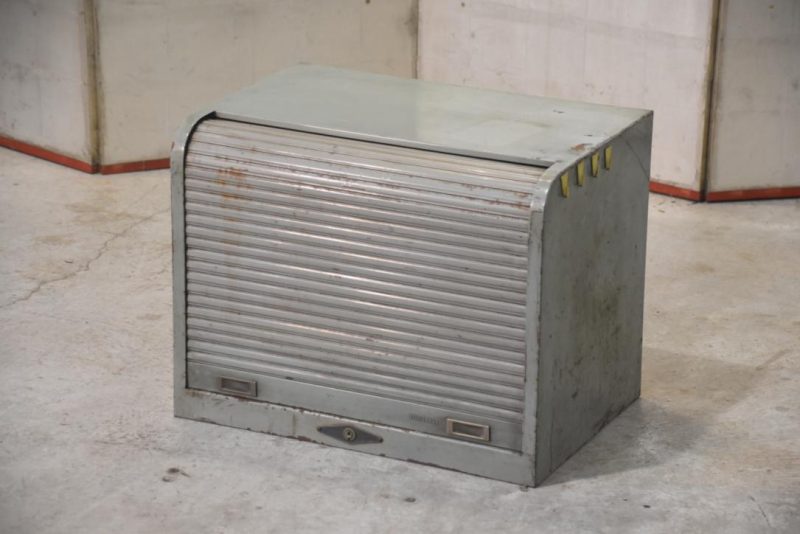 Metal Roll Top Merchant Cabinet Width:540mm - Image 2