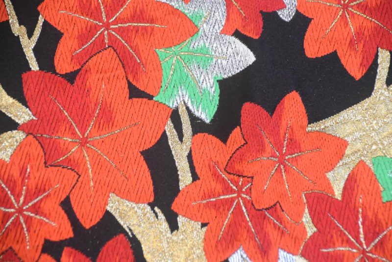 Red and Black Autumn Leaves Obi/Table Runner Width:4000mm - Image 3