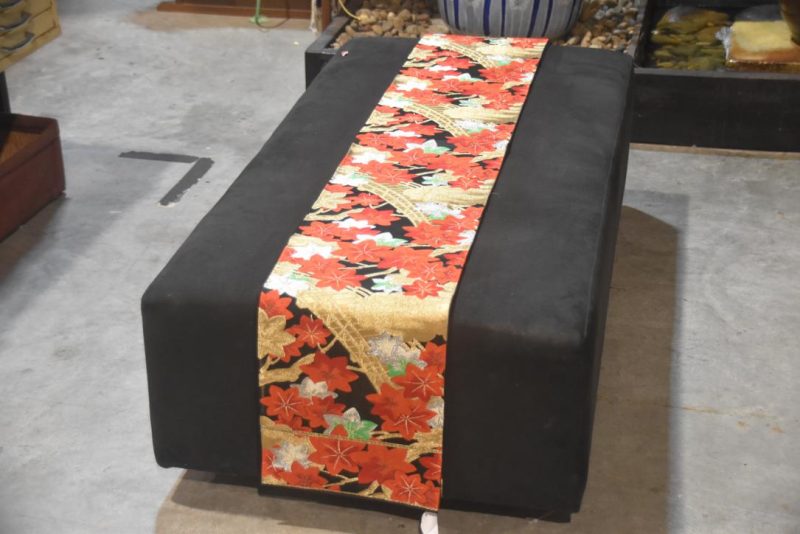 Red and Black Autumn Leaves Obi/Table Runner Width:4000mm