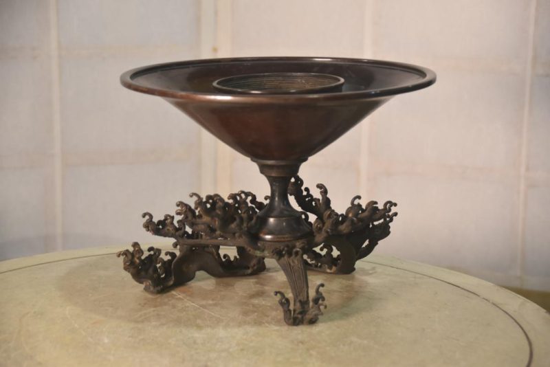 Japanese Wave Bronze Usabata Vase Width:275mm - Image 4