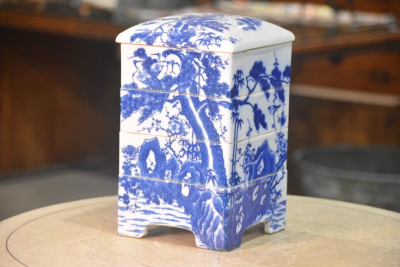Japanese Blue and White Stencil (Igezara) Jubako Height:275mm