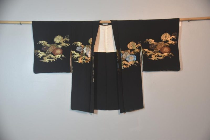 Stunning Metallic Vintage Silk Haori Jacket - Image 4
