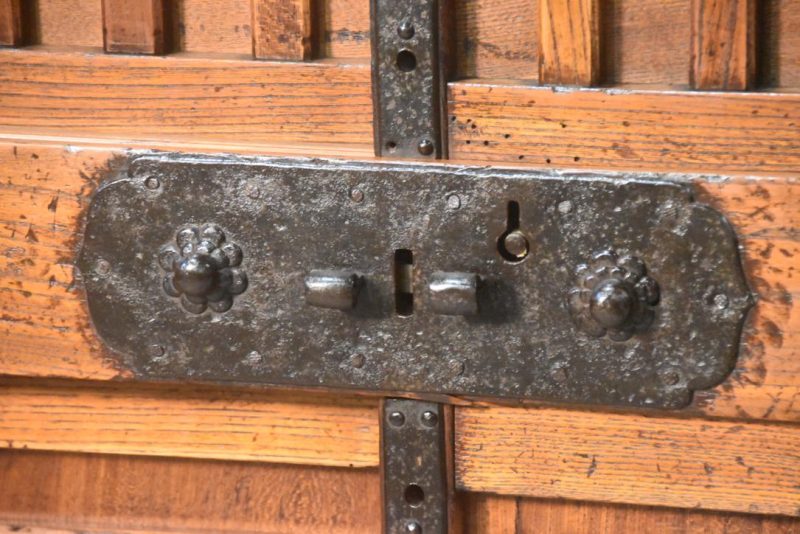 Keyaki Edo Period Kura (Fireproof Storehouse) Chest Width:1030mm - Image 8