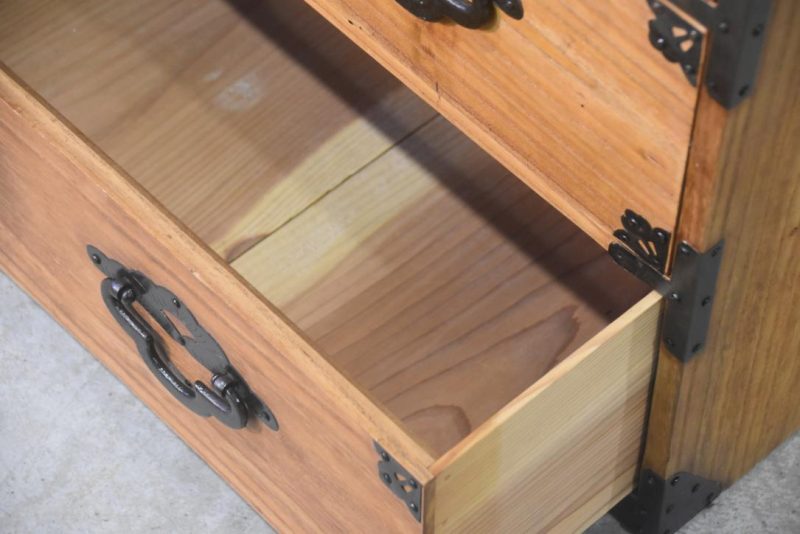 Antique Clothing Chest Width:880mm - Image 7