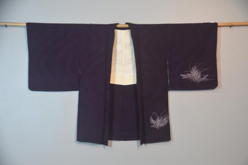 Purple and White Vintage Silk Haori Jacket - Image 4