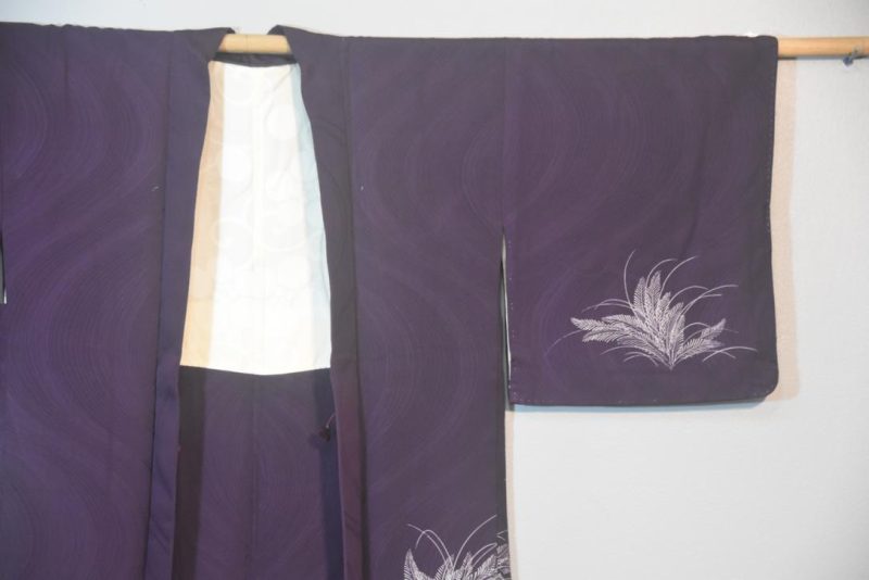 Purple and White Vintage Silk Haori Jacket - Image 3