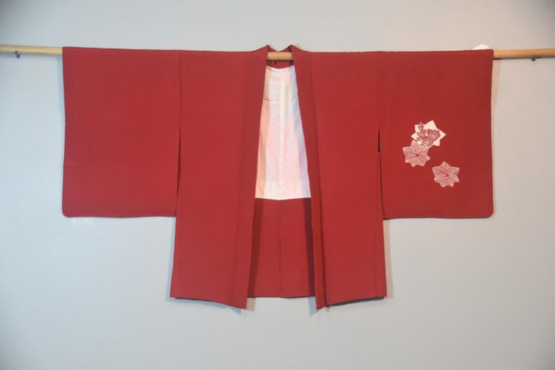 Red and White Vintage Silk Haori Jacket - Image 2