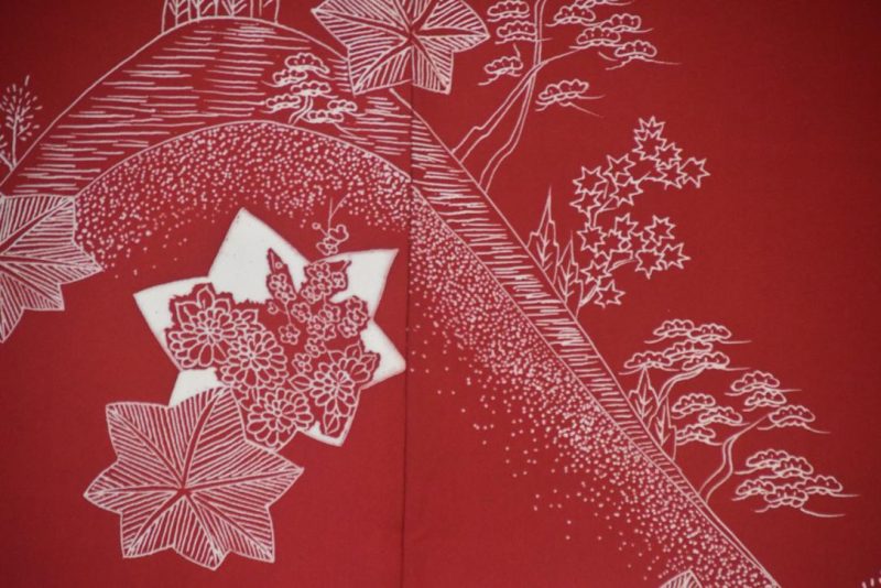 Red and White Vintage Silk Haori Jacket - Image 3