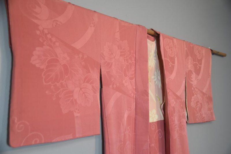 Dusty Pink Silk Jacquard Vintage Haori Jacket - Image 5