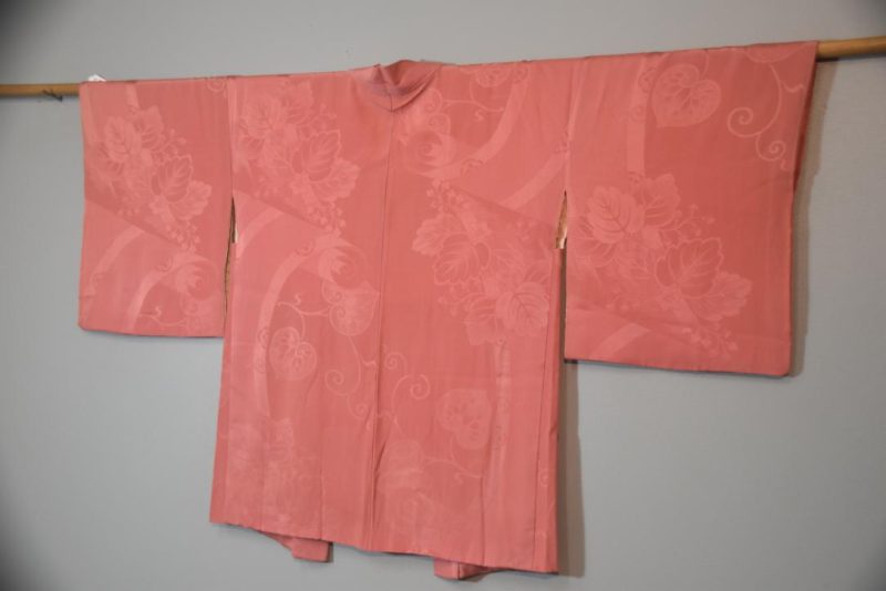 Dusty Pink Silk Jacquard Vintage Haori Jacket - Image 3
