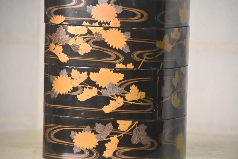 Gold Maki-e Lacquer on Wood Jubako - Image 2