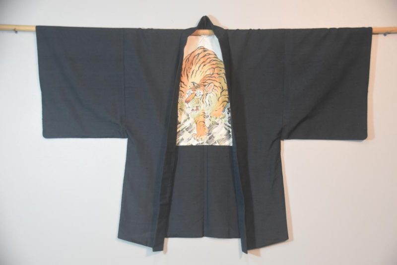 Tiger Vintage Japanese Silk Mans Haori (Kimono Jacket) - Image 3