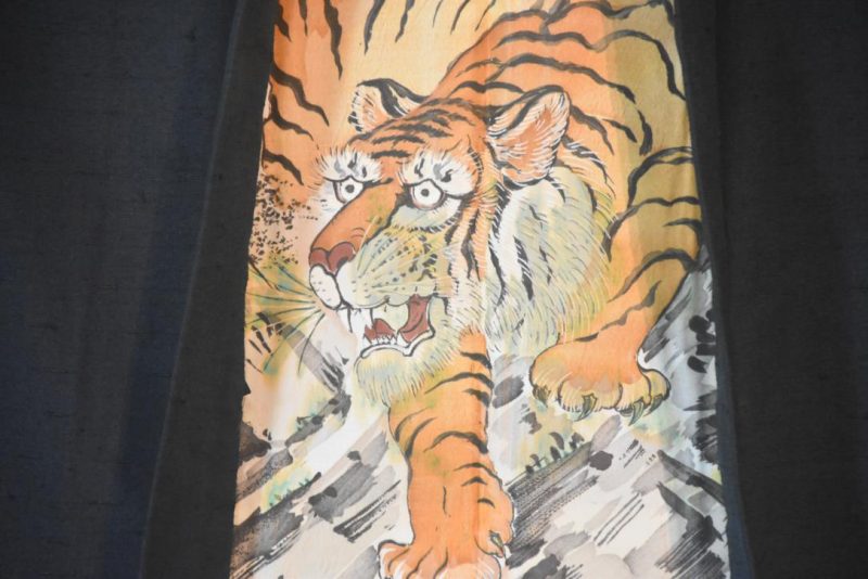 Tiger Vintage Japanese Silk Mans Haori (Kimono Jacket) - Image 6