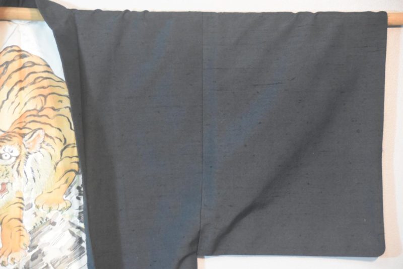 Tiger Vintage Japanese Silk Mans Haori (Kimono Jacket) - Image 8