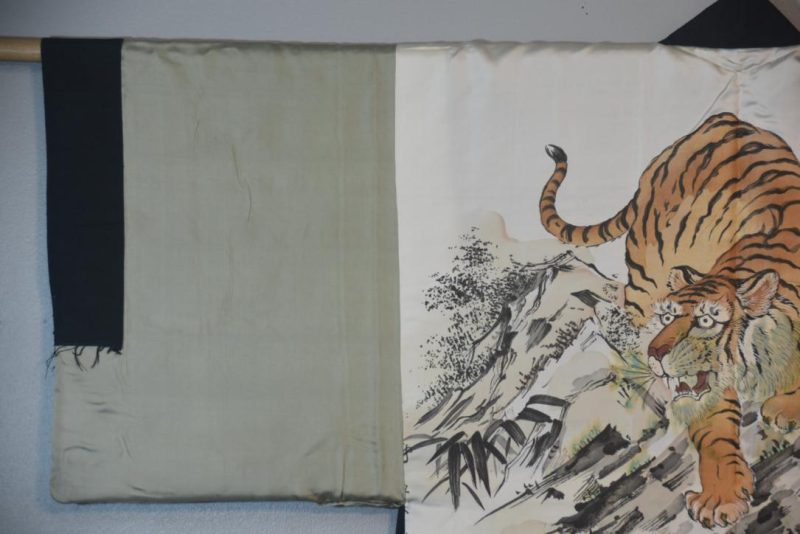 Tiger Vintage Japanese Silk Mans Haori (Kimono Jacket) - Image 11