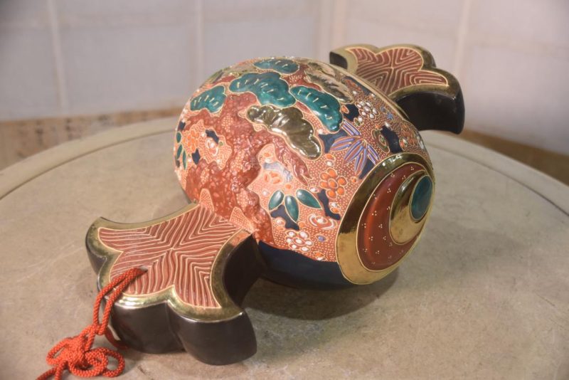 Kutani Pottery Wish Granting Mallet Width:330mm - Image 3