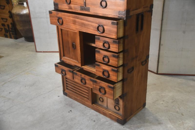 Meiji Period Kyoto Region 2 Section Merchant Chest Width:900mm - Image 7