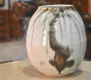 Japanese Pottery Vase Width:210mm
